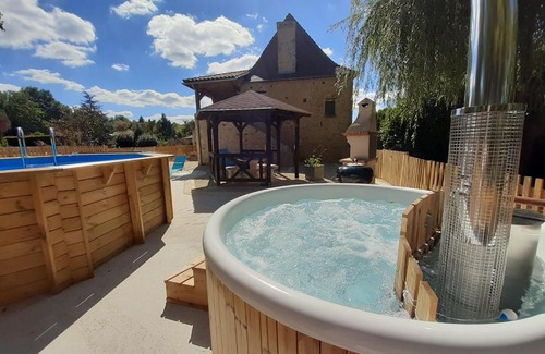 Siorac-en-Perigord Apartment | Gite La Périgourdine Domaine BENESTER 4 à 6 personnes