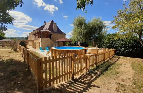 Siorac-en-Perigord Apartment | Gite La Périgourdine Domaine BENESTER 4 à 6 personnes