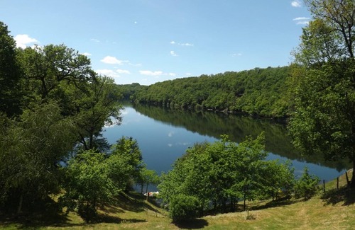 Lacapelle-Viescamp Cottage | Gite Lacapelle-Viescamp, 4 bedrooms, 8 persons