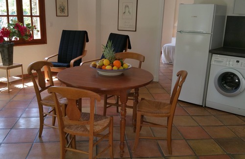 La Colle-sur-Loup Apartment | Gite Le Clos Du Loup Apartment
