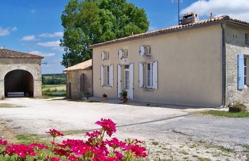 Ozillac Cottage | Gîte Le Figuier * quiet and green 5 minutes from Jonzac