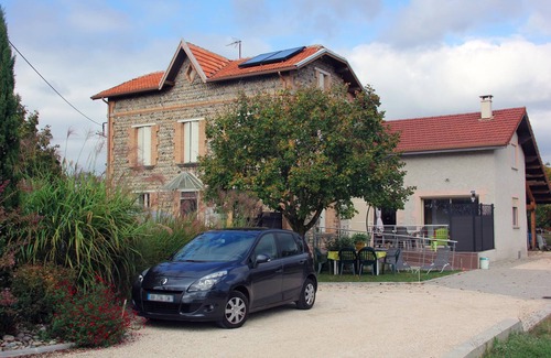 Saint-Hilaire-du-Rosier Cottage | GITE LES GALETS SINGING AT THE FOOT OF THE VERCORS accessibility PMR *