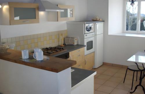 Saint-Mamet-la-Salvetat House | Gite le Marronnier