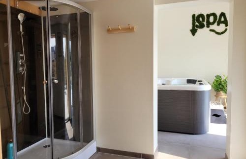 Saint-Remy-la-Varenne House | Gite le Maoza