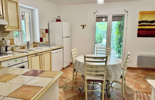 Villedieu Apartment | Gite Le Murier 4 persons, swimming pool and garden in Villedieu en Provence !