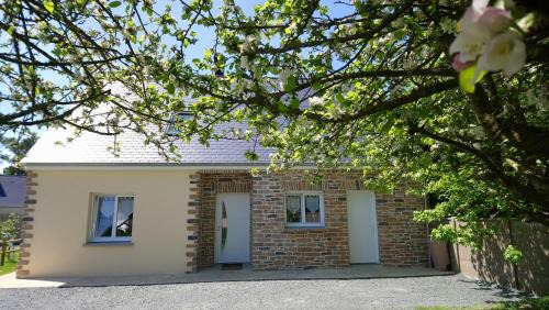 Saint-Germain-sur-Ay House | Gite Le Patelot