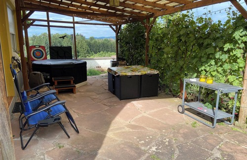 Saulxures House | Gîte LeCLARA in the mountains, billiards, jacuzzi, sauna. pets allowed