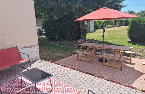 Briare House | Gîte les 2 cygnes: a gentle adventure on the banks of the Loire