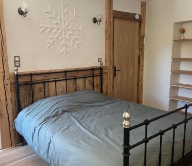 Cons-Sainte-Colombe Bed & Breakfast | Gite les 4 Saisons - chambre Hiver