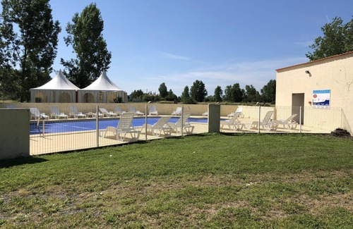 Le Perrier House | -Gite Les Colverts-