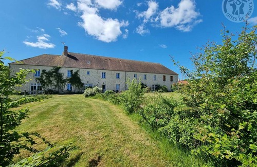 Les Essarts-le-Roi Cottage | Gite Les Essarts-le-Roi, 2 bedrooms, 4 persons