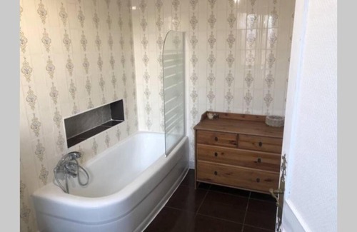 Cherac House | Gite Les Etoiles Blanches (15mn Cognac) 22 pers