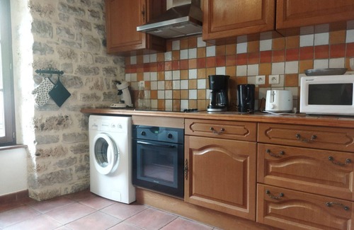 Saint-Chely-du-Tarn Cottage | Gîte "Les Osiers" Le Pigeonnier sleeps 10, in the heart of the Gorges du Tarn