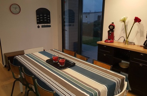 Les Moitiers-d'Allonne House | Gîte Les Houguettes, charming gîte for 7 people, 600m from the beach