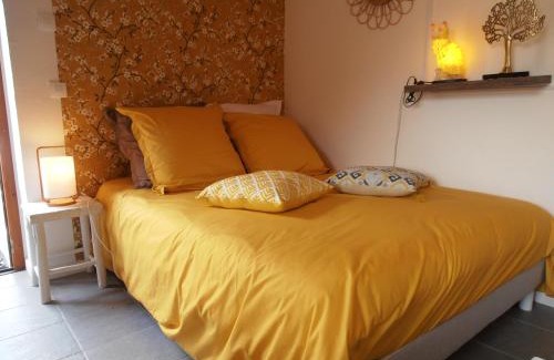 Le Pertuis Apartment | gite les mésanges du pertuis