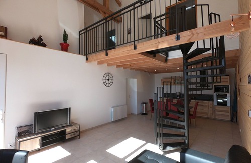 Saint-Genes-Champanelle Apartment | Gite Loft à la Campagne 10 Personnes