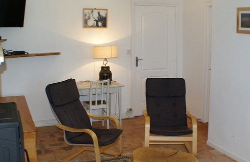 Migne House | Gite Migné, 2 bedrooms, 5 persons
