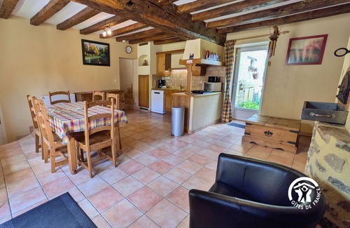 Montjean Cottage | Gite Montjean, 3 bedrooms, 6 persons