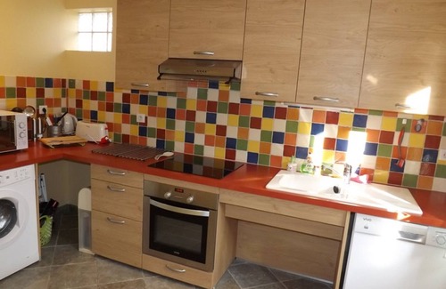 Neussargues-Moissac Cottage | Gite Neussargues en Pinatelle, 5 bedrooms, 10 persons