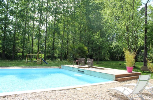 Daglan Cottage | Gite near Sarlat - large swimming pool 14/7m and its jacuzzi