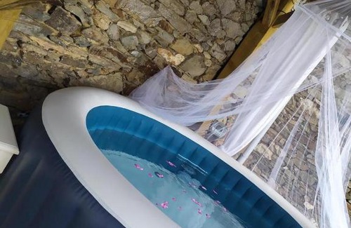 Saussenac House | Gite Nougaro 2 pers private spa ouvert à l'année