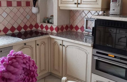 Oisly Cottage | Gite Oisly, 4 bedrooms, 10 persons