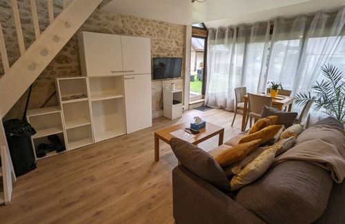 Olivet Cottage | Gite Olivet, studio flat, 4 persons