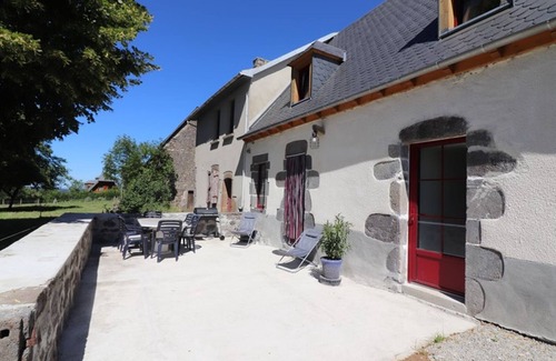 Pleaux Cottage | Gite Pleaux-Loupiac, 2 bedrooms, 4 persons
