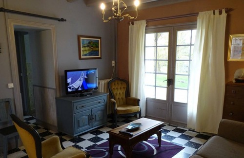 Pouille Cottage | Gite Pouillé, 2 bedrooms, 4 persons