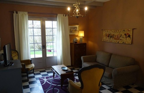 Pouille Cottage | Gite Pouillé, 2 bedrooms, 4 persons