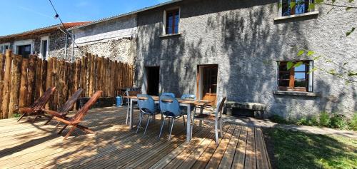 Aydat House | Gite Puy De Dôme