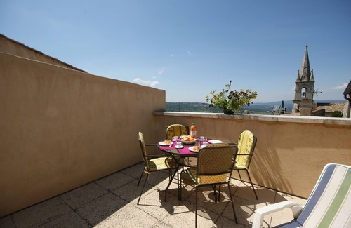 Bonnieux Apartment | Gite rental, a stopover in the Luberon