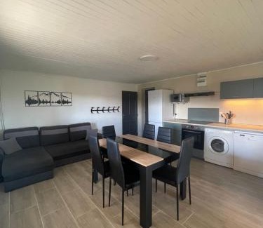 Saint-Maurice-de-Lignon Apartment | Gite rez de chaussée maison