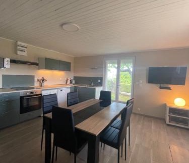 Saint-Maurice-de-Lignon Apartment | Gite rez de chaussée maison
