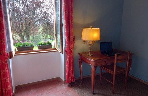 Saint-Gratien-Savigny House | Gite Rural Entièrement Rénové, Près du Canal du Nivernais Avec Très Belle vue