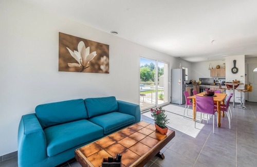 Saint-Andre-de-Cruzieres House | Gite sleeps 8 any comfort with swimming pool south Ardèche