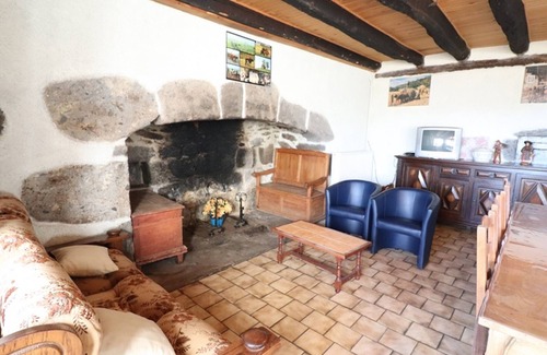 Saint-Cirgues-de-Malbert Cottage | Gite Saint-Cirgues-de-Malbert, 2 bedrooms, 6 persons