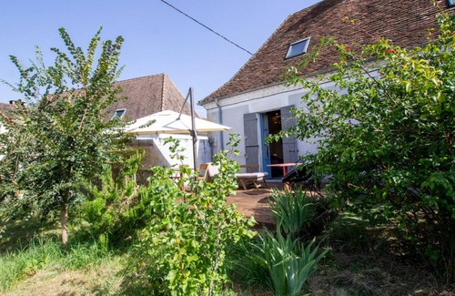 Saint-Pierre-de-Chignac Cottage | Gite Saint-Pierre-de-Chignac, 4 bedrooms, 8 persons