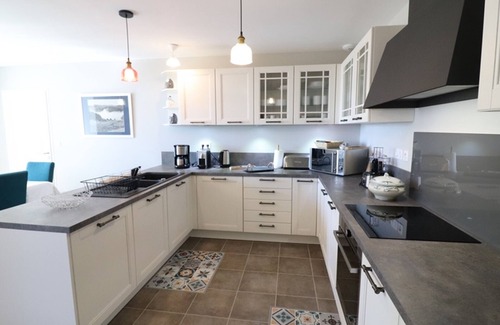 Saint-Bonnet-de-Salers Cottage | Gite Saint-Bonnet-de-Salers, 2 bedrooms, 5 persons