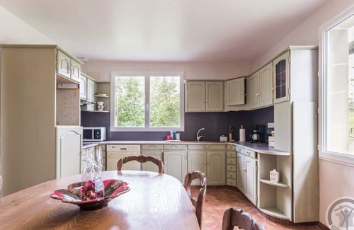 St-Denis-le-Vetu Cottage | Gite Saint-Denis-le-Vêtu, 4 bedrooms, 8 persons