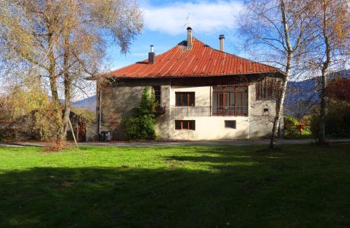 Verrens-Arvey House | Gite Sources D'Arvey