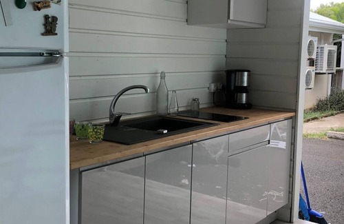 Dubedou House | Gîte, studio in a quiet location 6 minutes from the beaches of Saint François and 15 minutes from Sainte Anne