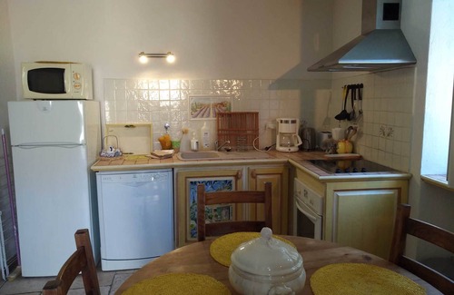 Saint-Jean-de-Valeriscle Apartment | Gîte "The Sun of the South" - 2 people
