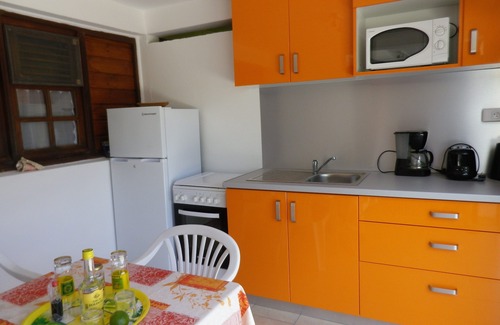 Pointe-Noire House | GITE TI SUCRIER - SEA VIEW - DIRECT BEACH ACCESS