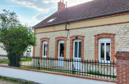 Varennes-Changy House | Gite Tout Confort 6 Personnes