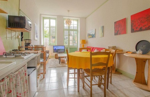 Villenauxe-la-Grande House | Gîte Villenauxe-la-Grande, 4 pièces, 6 personnes - FR-1-543-233