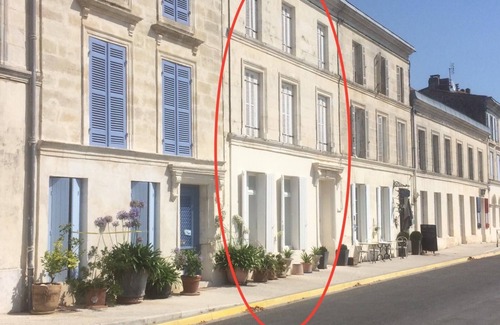 Mortagne-sur-Gironde House | Gite with lovely view of the harbour, all comforts, 10/12 pers, ideal for family or friends