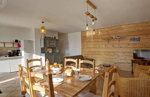 Saint-Romain-en-Jarez Cottage | Gite with garden, kids' games, and boules court. Perfect for hiking and biking!