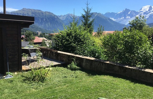 Plateau-d'Assy Cottage | GITE WITH SAUNA MAGNIFICENT VIEW OF MONT BLANC + AIGUILLE MIDI.