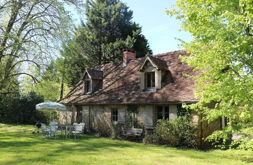Saint-Eloy-les-Tuileries House | Gitedubourghaut *
